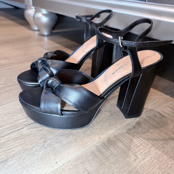 Marc Fisher Black Platform Block Heel Sandals – Size 7.5M - Picture 3 of 7